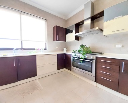 Amman, Apartments, Flats, Houses & Villas, JOD 12000/year,  Furnished,  3 BR,  Fully Furnished 3B Apart With Baconly In 3rd Circle 00962777688956