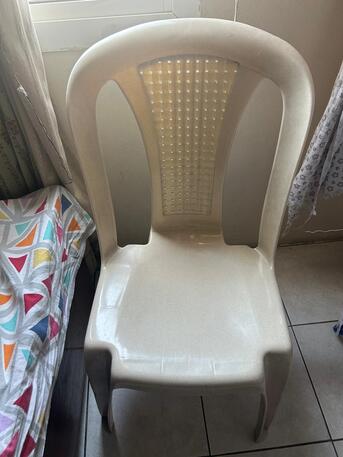 Bilad Al Qadeem, Furniture, BHD 4,  Chairs For Sale