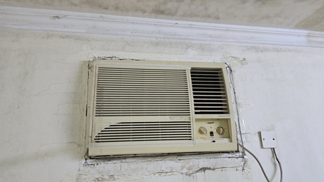 Muharraq, Air Conditioners, BHD 45,  Window AC For Sale.Good Condition And Good Cooling