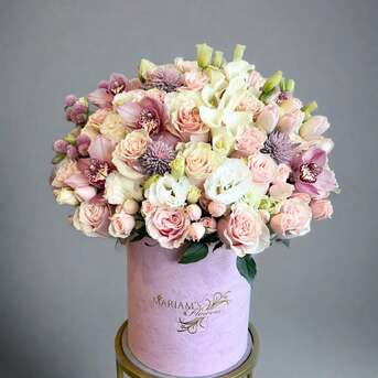 New York, Farm & Garden, USD 200,  Buy Fresh White Roses Online With Fast Shipping USA