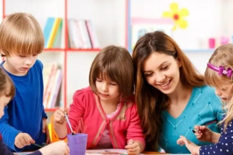 Mumbai, Lessons Offered, Diploma In Montessori Teacher Training Course
