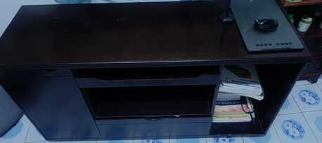 Jeddah, Household Items, SAR 1,  Sale Of Fridge, Airconditioner, LCD, Computer Table And Other Items