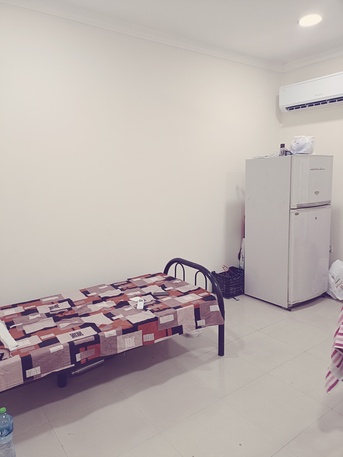 Muharraq, Rooms for Rent, BHD 120/month,  Fully Furnished Studio Flat With EWA