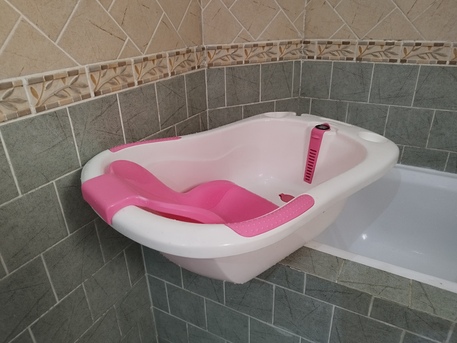 Burhama, Baby & Kid Stuff, BHD 15,  Baby Dining Chair & Baby Bath Tub