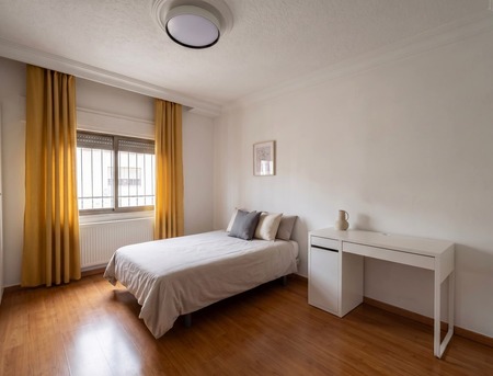 Amman, Apartments, Flats, Houses & Villas, JOD 10000/year,  Furnished,  3 BR,  Fully Furnished 3B Apart With Baconlies In Der Ghbar 00962777688956