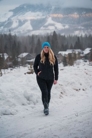 Toronto, Health, Meet Sam Usher &mdash; Industry-Informed Therapist In Fernie, BC