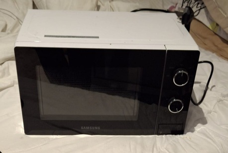 Muharraq, Electronics, BHD 15,  Microwave Oven For Sale