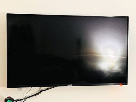 Al Muruj, Furniture, SAR 3300,  Urgent Sale 6 TVs With Android