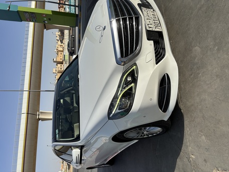 Riyadh, Vehicles, Cars & Trucks , SAR 40000,  Mercedes-Benz 200,  2014,  Automatic,  250 KM,  For Sale Mercedes Benz E200