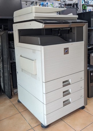 Manama, Computers, BHD 30,  Monochrome (black And White) Printer Without Toner Cartridge & Touch Not Work