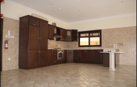 Saar, Villas, BHD 850,  For Rent &ndash; Semi-Furnished Luxury Villa In Saar  Area.