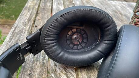Jeddah, Home Audio, SAR 1200,  Sennheiser HD 620S Closed-Back Headphones