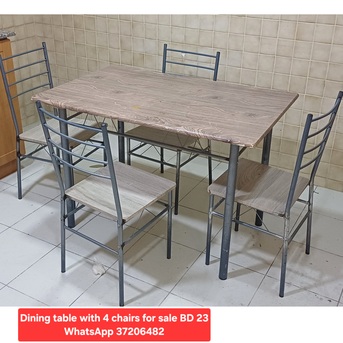 Manama, Furniture, BHD 23,  ✅️ Dining Table With 4 Chairs For Sale In Good Condition With Delivery