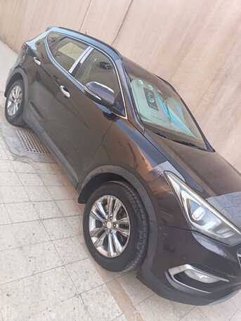 Riyadh, Vehicles, Cars & Trucks , SAR 45000,  Hyundai Santa Fe,  2016,  Automatic,  334000 KM,  Very Neat & Clean Car