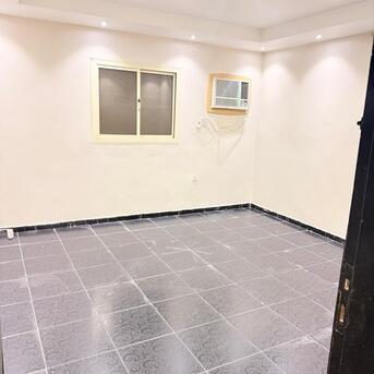 Al Aziziyah, Rooms for Rent, SAR 1000/month,  I&rsquo;m Offering A Furnished Room For Rent For A Decent Gentleman (Single Person)