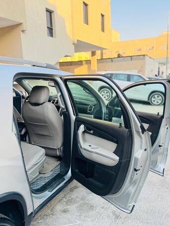 Al Jubail Al Balad, Vehicles, Cars & Trucks , SAR 17500,  Gmc Acadia,  2010,  Automatic,  270000 KM,  10/10
