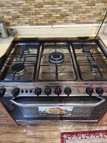Riyadh, Household Items, SAR 900,  Haas 5 Burner Cooking Range With Oven For Sale