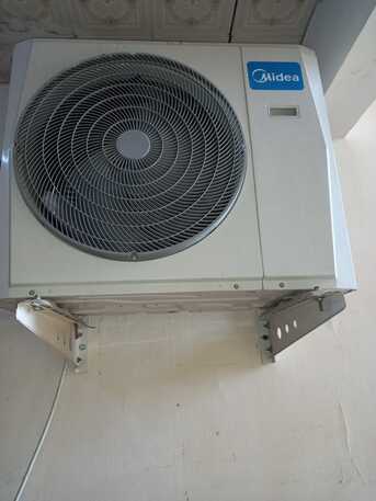 Zinj, Air Conditioners, BHD 130,  MIDEA SPLIT AC UNIT FOR SALE - 2.5 TON