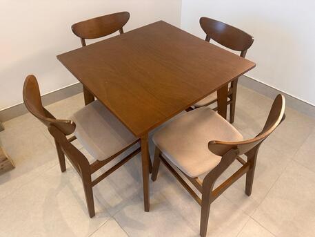 Jeddah, Furniture, SAR 850,  Table With 4 Chairs