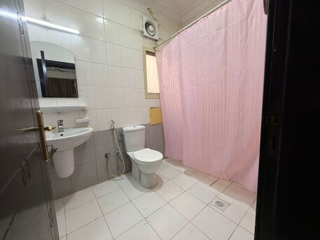 Umm Al Hassam, Apartments, Flats, Houses & Villas, BHD 320/month,  3 BR,  Semi-Furnished Spacious Apartment For Rent | Near KIMS Hospital | Balcony & Pool