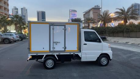 Manama, Vehicles, Cars & Trucks , BHD 3000,  Cmc Super Veryca Chiller Freazar Van Imacalite Condation,  2021,  Manual,  180000 KM,