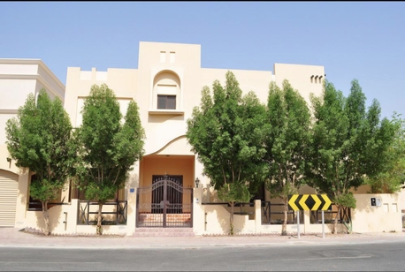 Saar, Villas, BHD 850,  4 Bedrooms Luxury Semi Furnished Villa For Rent In Saraya1
