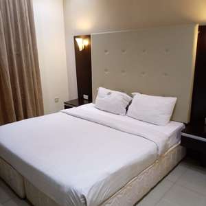 BHD 220/year,  1 BR,  Executive Flat For Yearly Rent