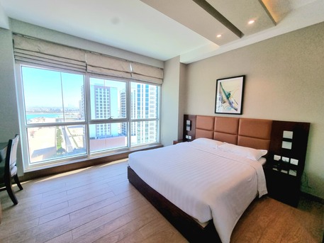 Amwaj Islands, Apartments, Flats, Houses & Villas, BHD 500/month,  Furnished,  2 BR,  125 Sq. Meter,  Sea View 2 BR FF Apartment With Balcony & WIFI & Housekeeping Amwaj Island