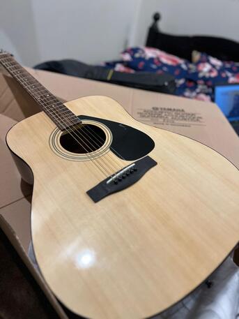 Al Safa, Musical Instruments, SAR 420,  Yamaha F310, Acoustic Guitar. Less Used And Well Maintained. Guitar Bag And Pick Set Are I
