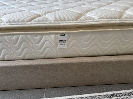 Jeddah, Furniture, SAR 2100,  Simmons Deep Sleep King Size Mattress - 180cm X 200cm