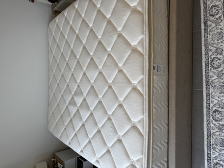 Jeddah, Furniture, SAR 2100,  Simmons Deep Sleep King Size Mattress - 180cm X 200cm