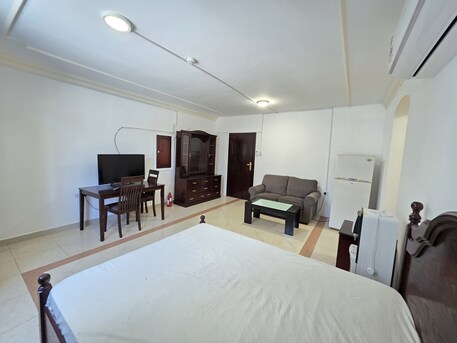 Juffair, Apartments, Flats, Houses & Villas, BHD 180/month,  Furnished,  Studio,  600 Sq. Meter,  Budget Friendly | Free Wifi | Family Building | Near Juffair Mall