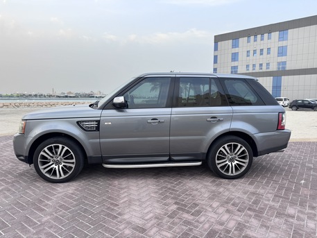 Hidd, Vehicles, Cars & Trucks , BHD 3900,  Range Rover Sport HSE 2013 For Sale,  2013,  Automatic,  150000 KM,
