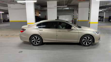 Riyadh, Vehicles, Cars & Trucks , SAR 34500,  Honda Accord EX-L,  2017,  Automatic,  318000 KM,  Honda Accord  Full Special Edition