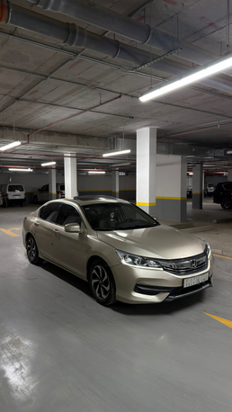 Riyadh, Vehicles, Cars & Trucks , SAR 34500,  Honda Accord EX-L,  2017,  Automatic,  318000 KM,  Honda Accord  Full Special Edition