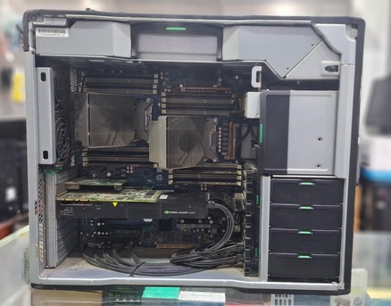 East Riffa, Computers, BHD 153,  HP Workstation Xeon 2 Processor 32 Core