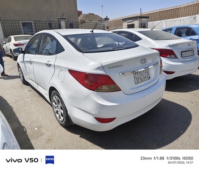 Jeddah, Vehicles, Cars & Trucks , SAR 20000,  Hyundai Accent,  2017,  Automatic,  253530 KM,  Emergency Sale
