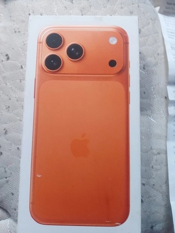 Manchester, Mobile Phones, GBP 1050,  Apple IPhone 17 Pro Max &mdash; 1TB &mdash; Cosmic Orange &mdash; Factory Unlocked &mdash; Brand New Sealed