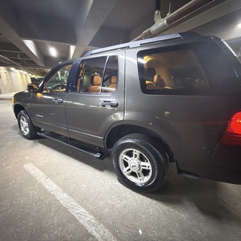 Tabuk City, Vehicles, Cars & Trucks , SAR 15500,  Ford Explorer XLT 4x4,  2005,  Automatic,  227855 KM,  Fahas (inspection): Valid (30/10/2026) Istemara (reg): Valid (26/04/2027) Features: 4x4