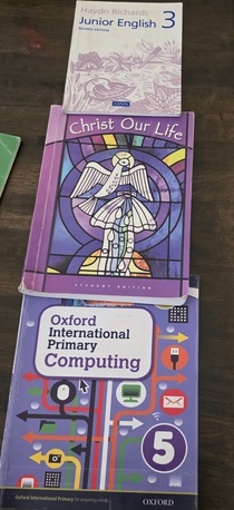 Manama, Books, BHD 15,  Sacred Heart School Books For Sale - Grade 4