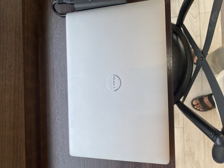 Riyadh, Computers, SAR 900,  Dell Touch Core I5-10th Generation Win 11 Org Charger