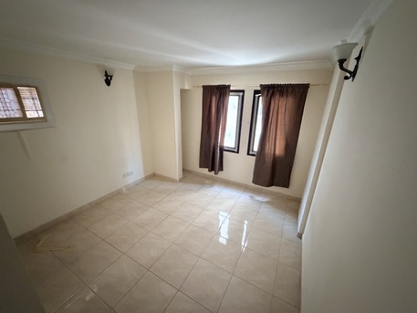 Adliya, Apartments, Flats, Houses & Villas, BHD 230/year,  3 BR,  Amazing Semi Furnished 3 Bedroom Apartment Available
