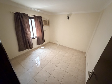 Adliya, Apartments, Flats, Houses & Villas, BHD 230/year,  3 BR,  Amazing Semi Furnished 3 Bedroom Apartment Available
