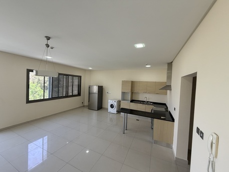 Adliya, Apartments, Flats, Houses & Villas, BHD 320/year,  2 BR,  Amazing Semi Furnished 2 Bedroom Apartment Available