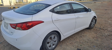Riyadh, Vehicles, Cars & Trucks , SAR 22000,  Hyundai Elantra GT,  2012,  Automatic,  400000 KM,  Hundyi Elantra  For Sell Diriyah Riyadh