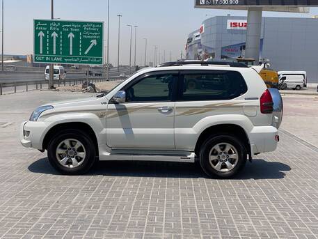 Manama, Vehicles, Cars & Trucks , BHD 4000,  Toyota Prado,  2006,  Automatic,  220600 KM,   VX  (White)