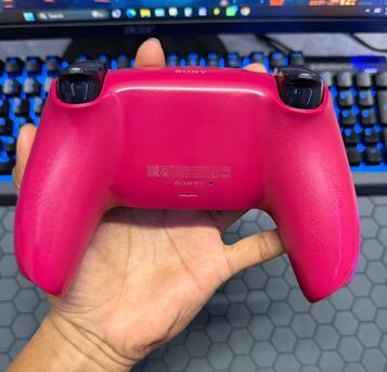 Manama, Video Games, BHD 20,  Sony PS5 DualSense Wireless Controller &ndash; Cosmic Red Original Sony Controlle 100% Wor