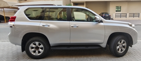 Manama, Vehicles, Cars & Trucks , BHD 6300,  Toyota Prado Txl 4 Cylinder,  2012,  Automatic,  129000 KM,  FOR SALE: Toyota Prado TXL  (4-Cylinder)
