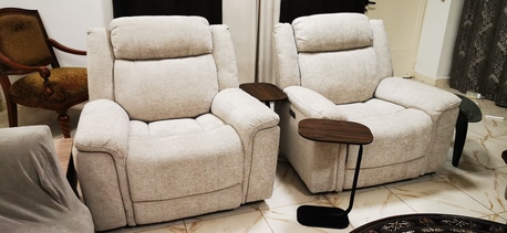 Dammam, Furniture, SAR 1000,  Recliner Sofa Home Box Brand New (Nova) Electric Power Recliner