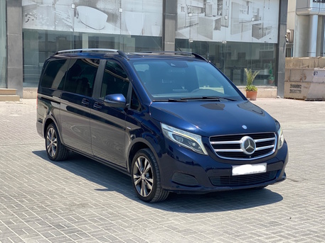 Manama, Vehicles, Cars & Trucks , BHD 8250,  MERCEDES V250,  2017,  Automatic,  163800 KM,  Mercedes Benz V-250  (Blue)